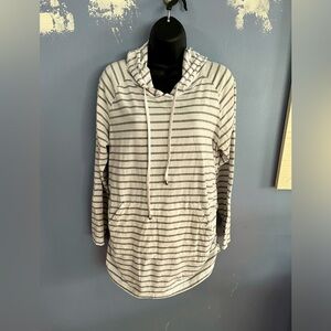 Ginkana Size Large Grey White Hoodie Kangaroo Pocket Preowned